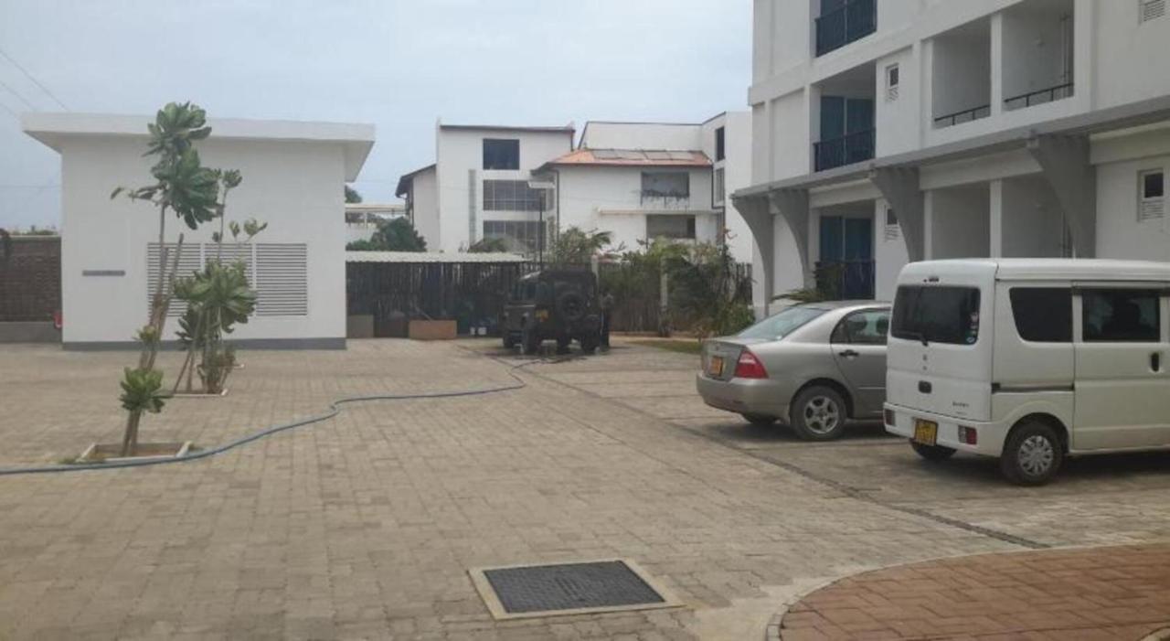 Trincomalee Ocean Front Condos 외부 사진